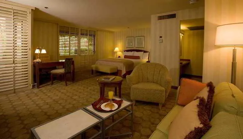 Hilton Palm Springs Hotel
