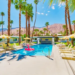 Hotel A Place In The Sun - Adults Only Big Units, 24h Heated Pool & In 1 Acre Park Prime Location, Dog Friendly, Midcentury Modern Boutique